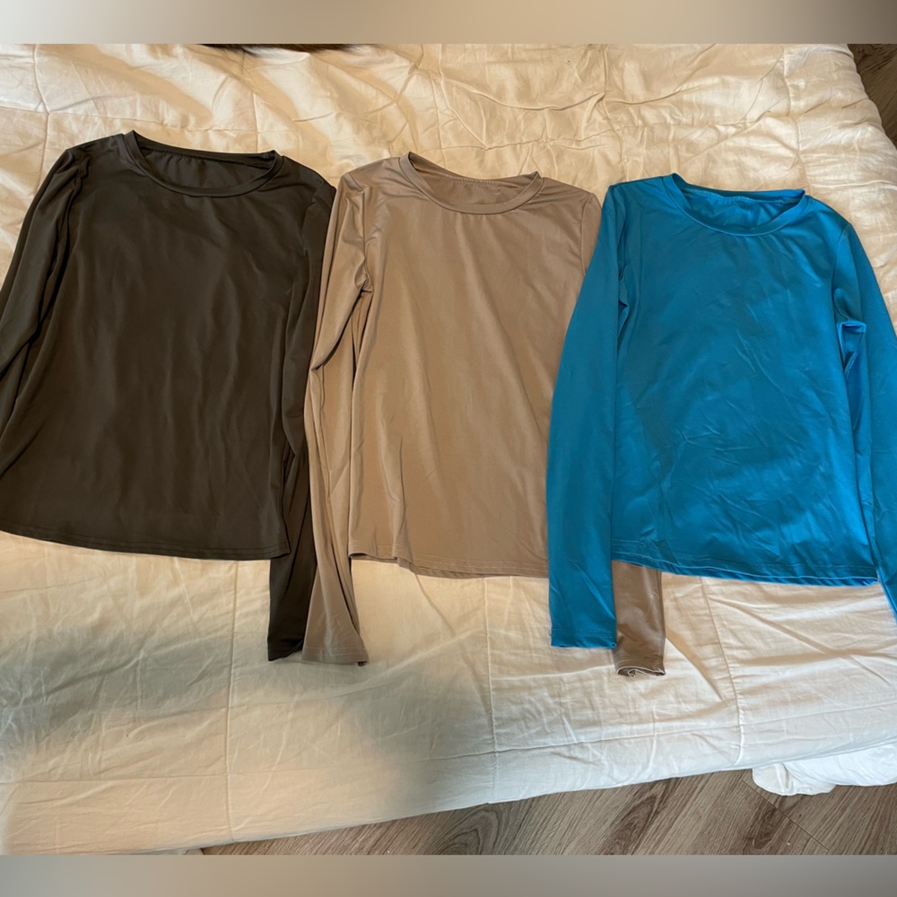 Women’s Slim Fit Long Sleeve Tops